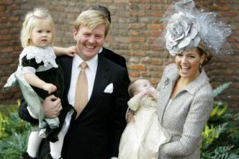 Willem-Alexander en Máxima met hun kinderen.