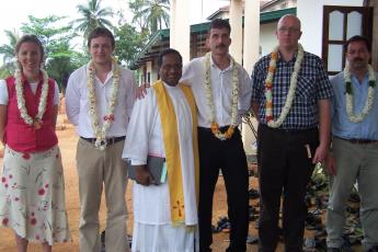 Een delegatie van het Calvijn College en Woord en Daad op bezoek in Sri Lanka.