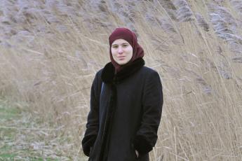 …vrijwillige keuze voor hoofddoek…