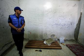 Eén op de honderd volwassen Amerikanen zit in de gevangenis.