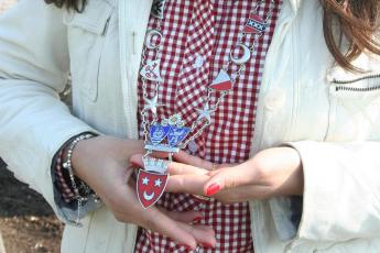 …burgemeestersketting…