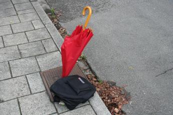 Er gaat zo weinig mogelijk bagage mee.