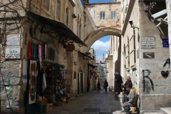 De Kruisweg, ofwel Via Dolorosa, in Jeruzalem